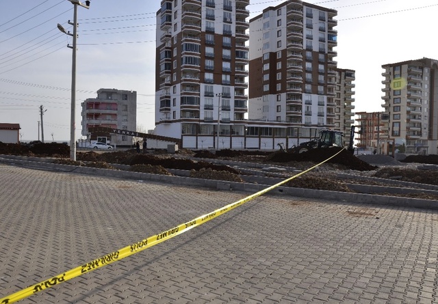 Şanlıurfa Siverek'te Patlamamış El Bombası Bulundu
