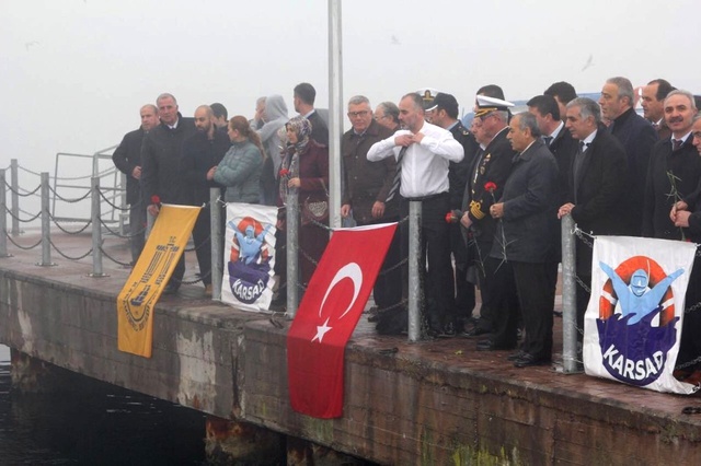 Denize Atlayan Belediye Başkanı, Fenalaşan Dalgıcı Kurtardı