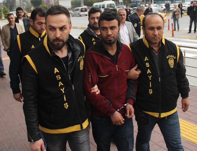 Ev Hapsi Cezası Verilen Suriyeli Zanlı Avrupa'ya Kaçacakken Yakalandı