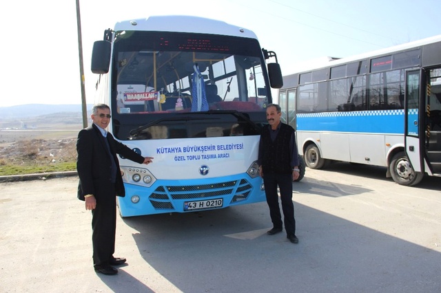 Otobüs Şoförü, Kütahya'yı 'Büyükşehir' İlan Etti