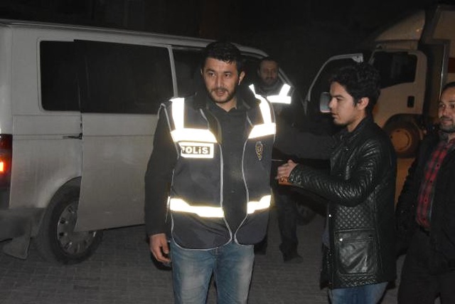 Yabancıların Oturduğu Mahallelere Bin Polisle Operasyon: 260 Gözaltı