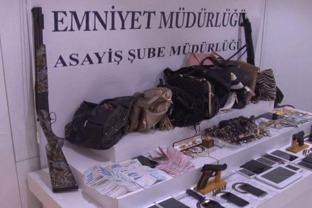 AVM'leri Mesken Edinen Yankesicilik Şebekeleri Çökertildi