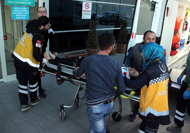 Eşiyle Tartışan Kadın, 4'üncü Kattan Atlayarak İntihara Kalkıştı