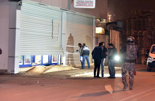 Adana'da Markete Bombalı Saldırı Düzenlendi