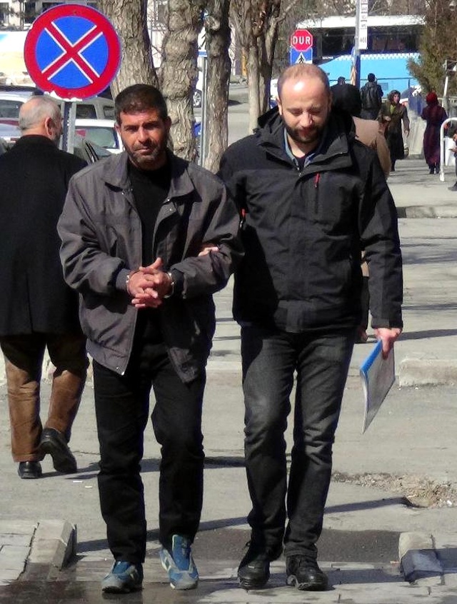 'Sahte Komiser', Yaşlı İki Kardeşin 60 Bin Lirasını Dolandırdı