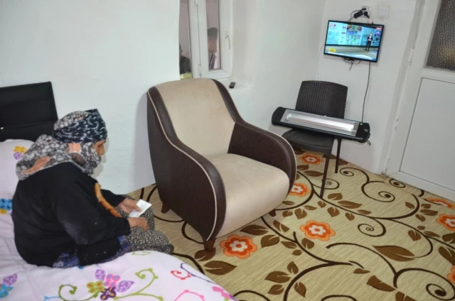 Cami Nöbetinden Kurtulan 82 Yaşındaki Fatma Ninenin Evi Komple Yenilendi