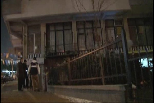 Cezaevinden Yeni Çıkan Adam, 3. Kattan Düşüp Bahçe Korkuluğuna Saplandı