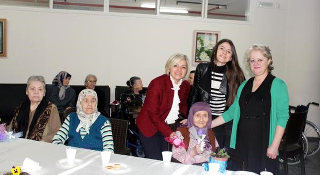 Kadın Sürücü, Huzurevine Bağışlanan 72 Pijama Sonrası Davadan Vazgeçti