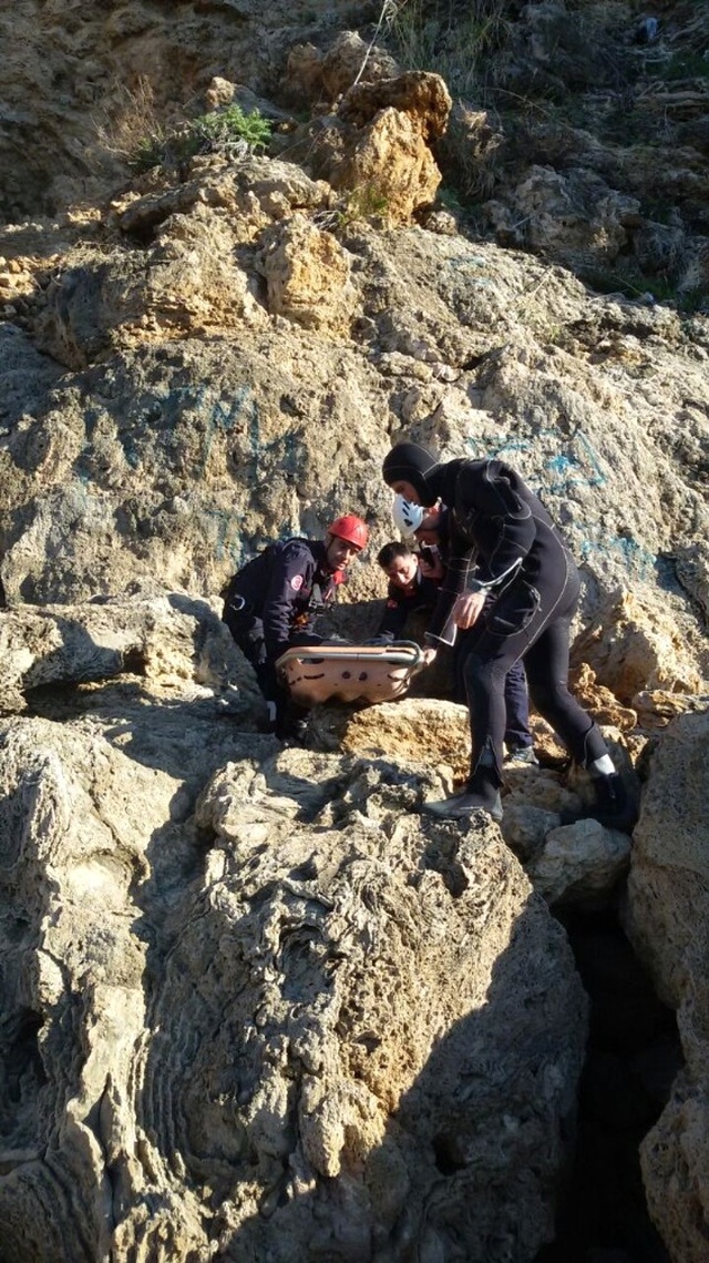 15 Yaşındaki Genç Falezlerden Aşağıya Düştü, Kalp Masajıyla Hayata Döndü