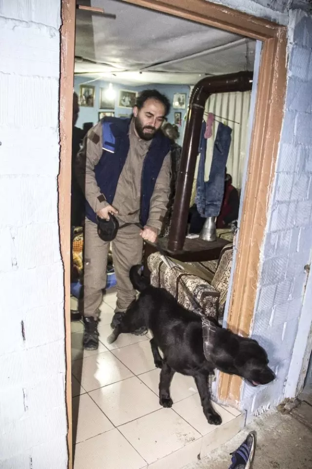 Balıkesir'de Uyuşturucu Satıcılarına Nefes Kesen Şafak Operasyonu