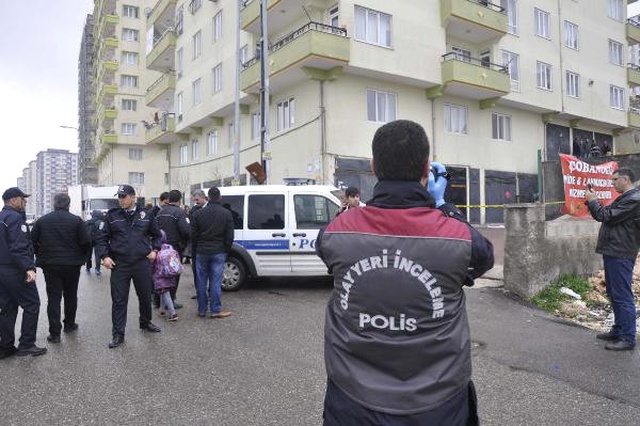 16 Yaşındaki Kız, İkinci Denemede Yaşamına Son Verdi