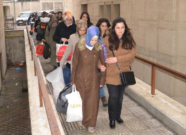 FETÖ'nün, 'Kadın Öğretmenleri' Adliyeyede