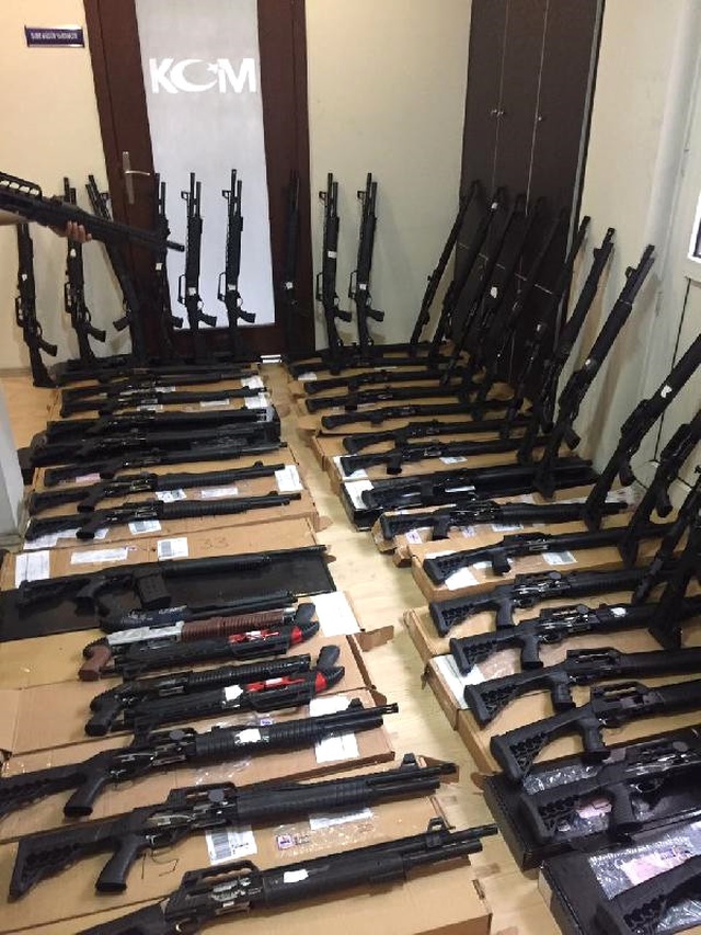 İnternetten Av Tüfeği Satışı Yapıp Kargoyla Gönderen 2 Kişi Yakalandı