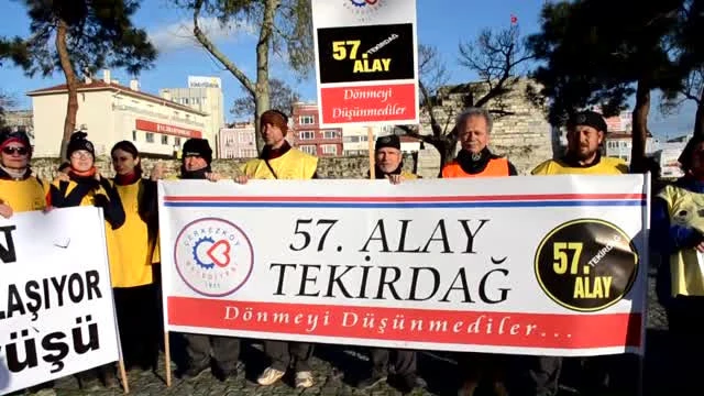 57. Alay İçin Çanakkale'ye Yürüyen 57 Gönüllü, Gelibolu'ya Ulaştı