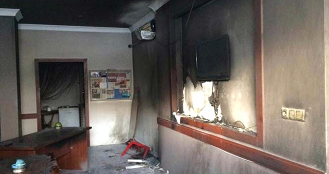AK Parti Temsilciliğine Molotof Atan 10 Şüpheli Gözaltına Alındı
