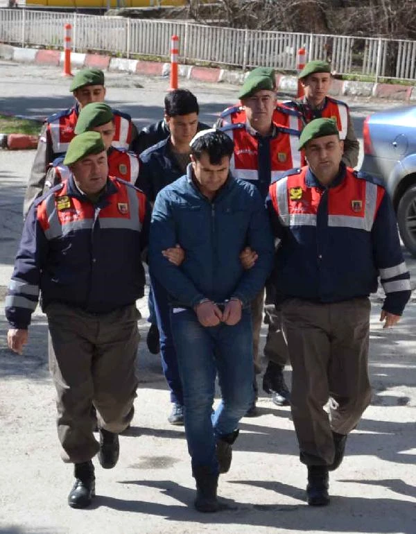 Lokantacı Kendisini Haraca Bağlamak İsteyen Şahsı Boğazını Keserek Öldürdü