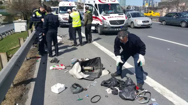 15 Temmuz Şehitler Köprüsü'ndeki Feci Kaza Trafiği Kilitledi