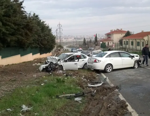 Silivri'deki Kazada 1,5 Yaşındaki Bebek Can Verdi