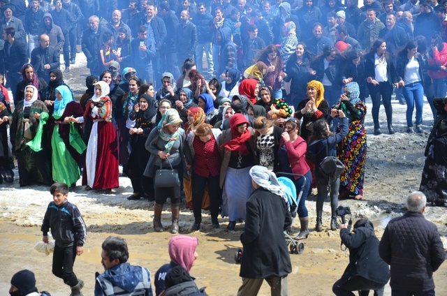Hakkari'de Nevruz Kutlamaları Sırasında Arbede Çıktı