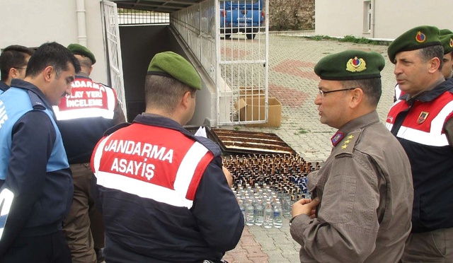 Zabıta Ekipleri, Yaklaşık 700 Şişe Sahte İçkiye El Koydu