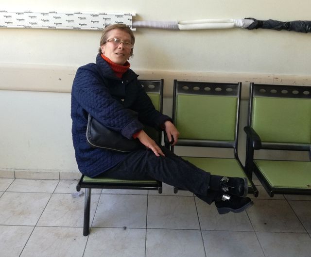 Evlatlık Kızdan Vefasızlık Örneği: Öz Annesini Bulunca, Hasta Kadını Terketti