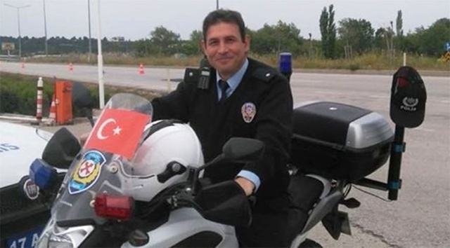 Komiser Yardımcısı Görevi Başında Silahıyla İntihar Etti