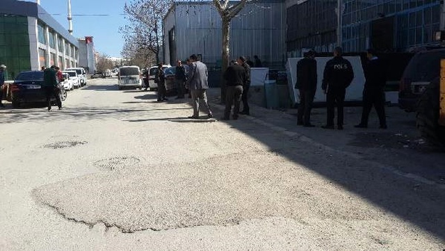 Başkent'te Bir İşadamı, İş Yerinde Ölü Olarak Bulundu