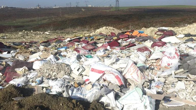 Sazlıdere Barajı Çevresine Dökülen Molozlar, İstanbul'un Suyunu Tehdit Ediyor