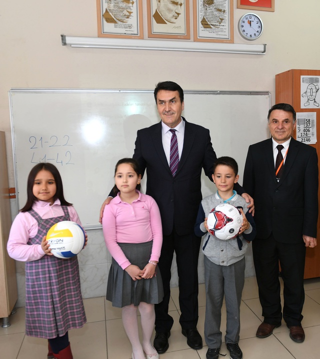 Okul Başkanı Işın'ın, Seçim Vaadini Belediye Başkanı Tamamladı