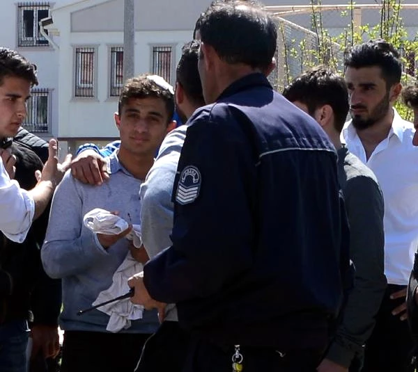 Adana'da, İmam Hatip Lisesi Bahçesinde Silahlı Kavga Çıktı: 3 Yaralı