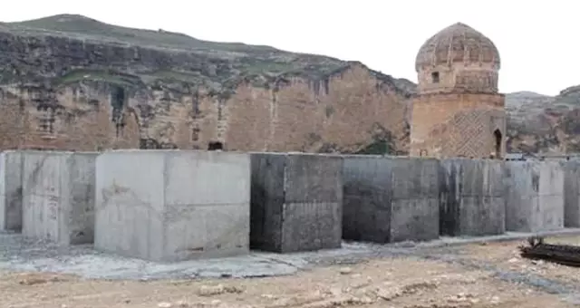 Hasankeyf'teki 650 Yıllık Türbenin Taşınma Çalışmalarında Sona Gelindi