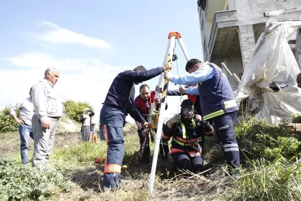 Yaşlı Kadın, Kuyuya Düşen Gebe Keçisi Kurtarılınca Gözyaşlarını Tutamadı