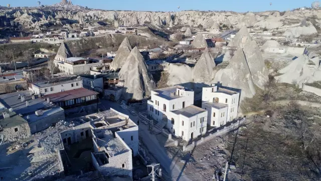 Otel Çalışmaları Nedeniyle Zarar Gören Peri Bacaları Havadan Görüntülendi