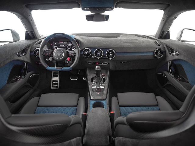Neidfaktor, Yeni Audi Tt Rs'ı Mercek Altına Aldı