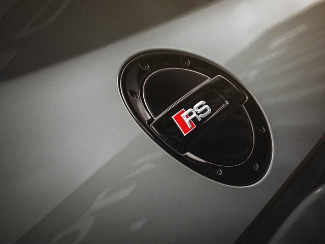Neidfaktor, Yeni Audi Tt Rs'ı Mercek Altına Aldı