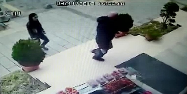 Sahte Para Bozduran Genç Kız Dolandırıcı Şebekeyi Çökertirdi