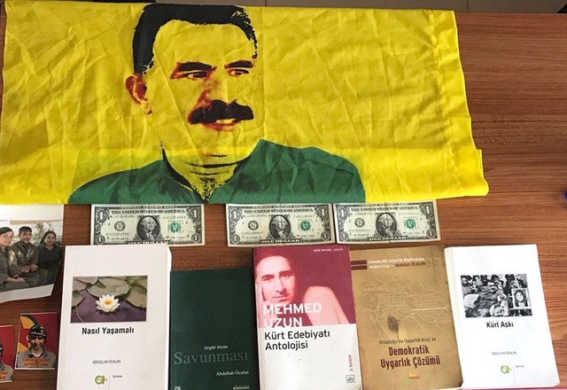 Van'da Öldürülen Teröristlerin Evinden 1 Dolar Çıktı