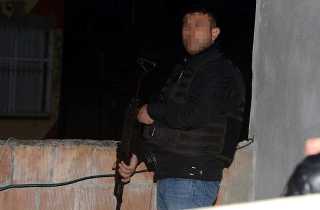 Adana'da Düzenlenen Uyuşturucu Operasyonunda 25 Kişi Gözaltına Alındı