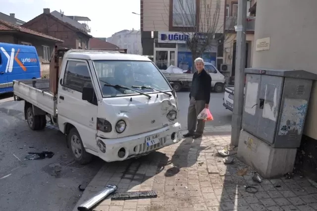 Anne ve Oğlunun, Ölümden Kıl Payı Kurtulduğu Anlar Kameraya Yansıdı