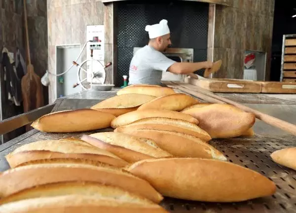 ''Ekmek Yemeyin'' Diyen Karatay'a Fırıncılardan Tepki