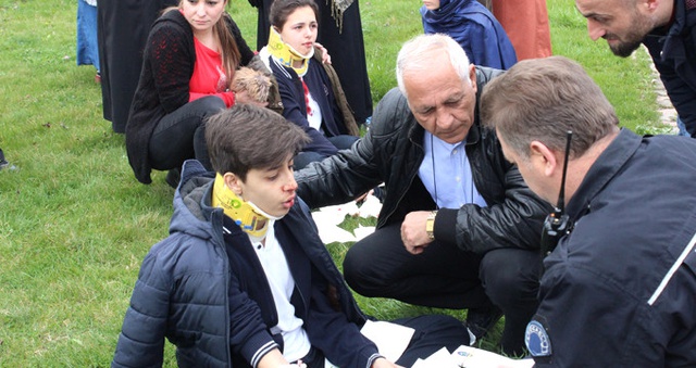 Öğrenci Servisi, Kırmızı Işıkta Geçen Araca Çarptı: 18 Yaralı