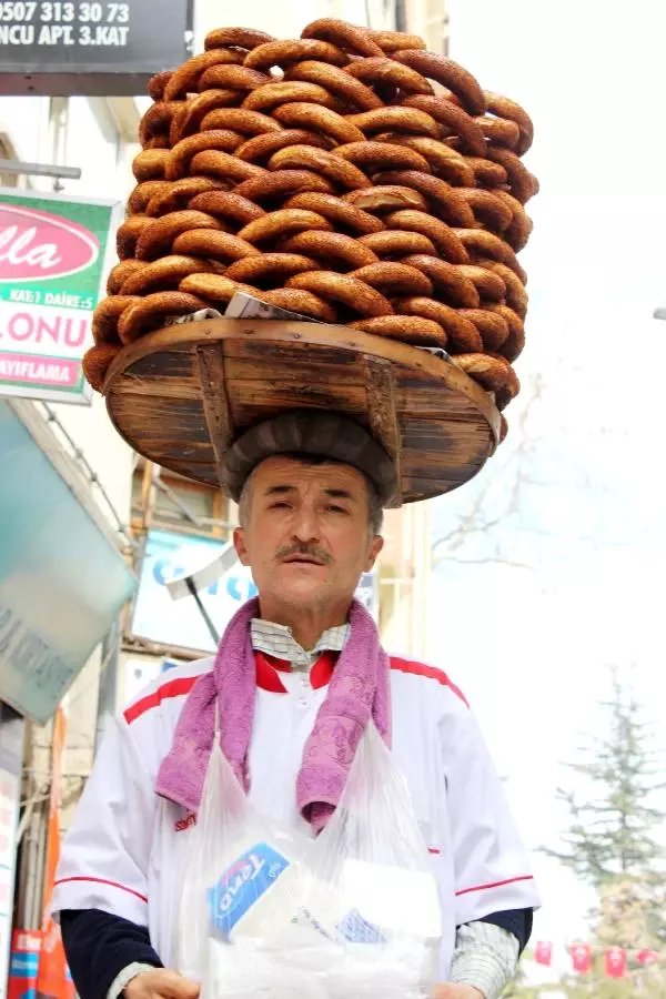 Ispartalı Simitçi, İşinde Yarım Asırı Devirdi