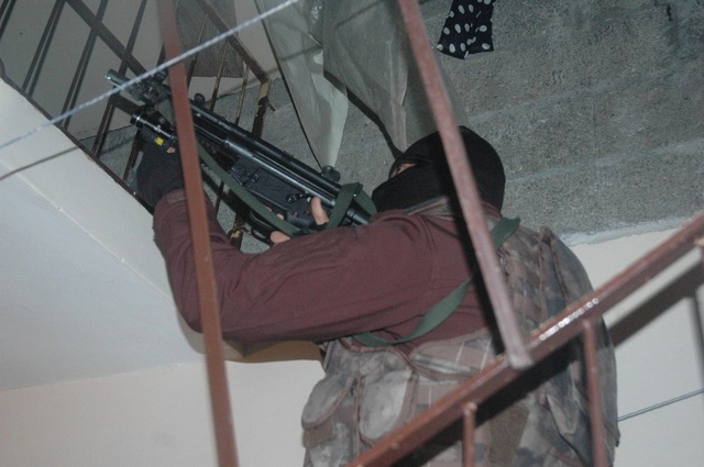 Adana Emniyeti'nden, PKK/KCK'ya Yönelik Operasyon: 7 Gözaltı
