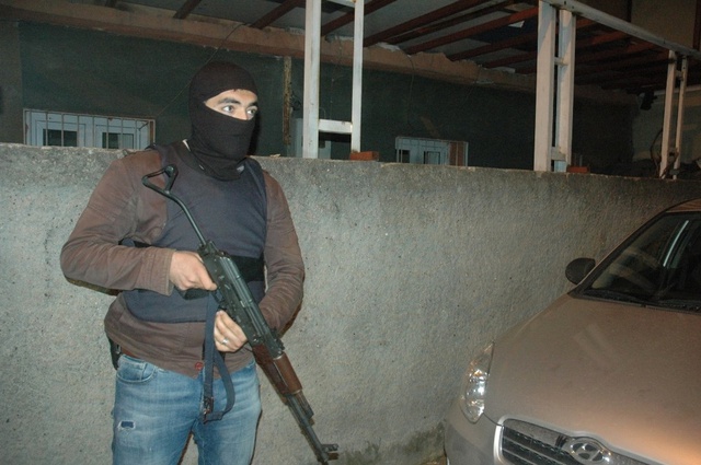 Adana'da Yasa Dışı Sol Örgütlerine Yönelik Operasyon: 14 Gözaltı