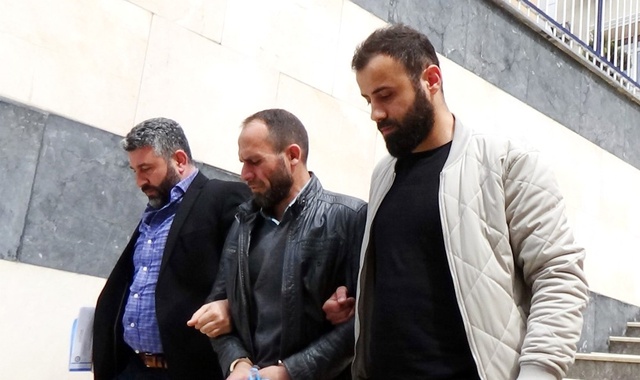 10 Yıl Cezaevinde Yatan Zanlı, AVM'de Sergilenecek Otomobili Çaldı