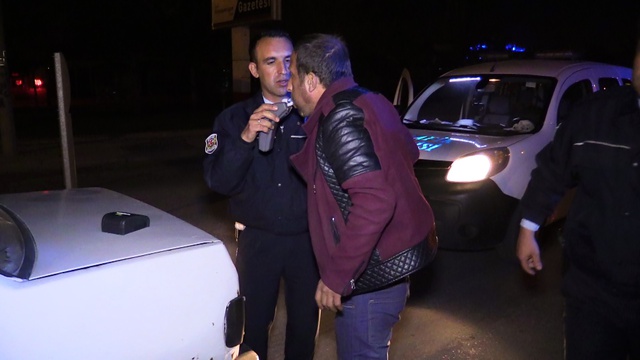 Polisten Kaçan Sürücüden İlginç Savunma: Eşimin Gönlünü Almaya Çalışıyordum
