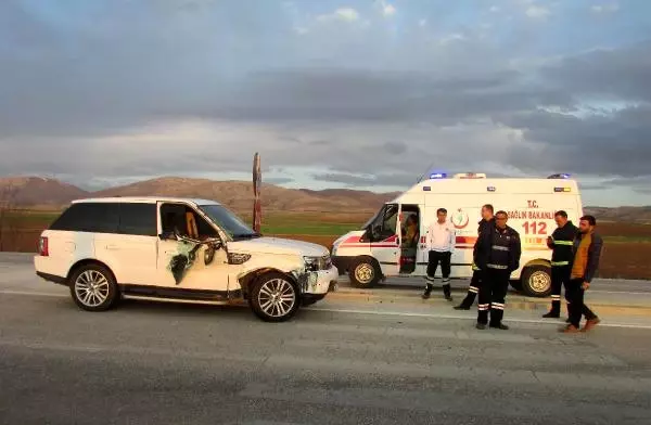 Afyon'da Bir Sürücü, Kendisine Kaza Yaptıran Kamyon Şoförünü Yakalattı