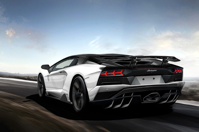 Lamborghini Aventador S İçin 10 Şanslı Kişi Aranıyor