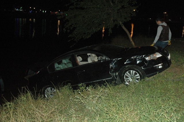 Adana'da Çaldığı Otomobille Göle Uçan Hırsız, Kayıplara Karıştı
