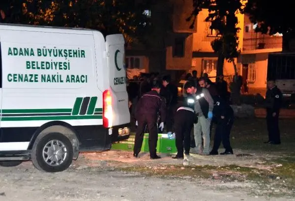 Fuhuş Dedikodularını Duyunca Yengesini ve Arkadaşını Öldürdü